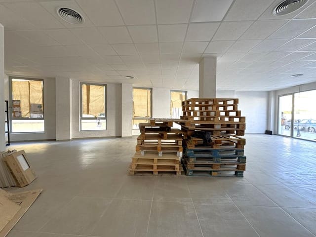 Kommersiell att hyra i Centro Urbano, Dénia - 1 500 € (Ref: 9535263)