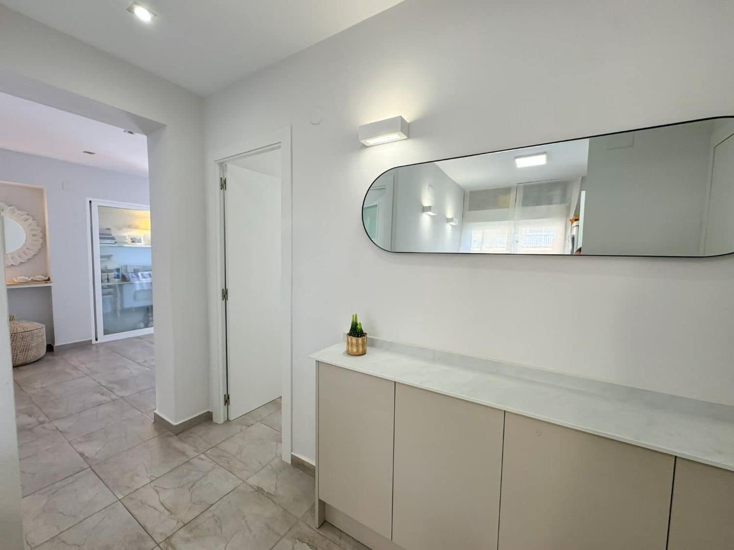 Appartement de 2 chambres à louer à Denia avec piscine garage - 900 € (Ref: 9637561)