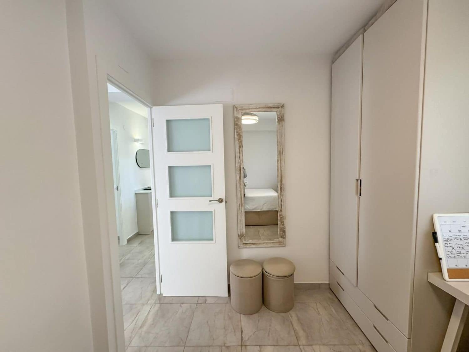 Appartement de 2 chambres à louer à Denia avec piscine garage - 900 € (Ref: 9637561)