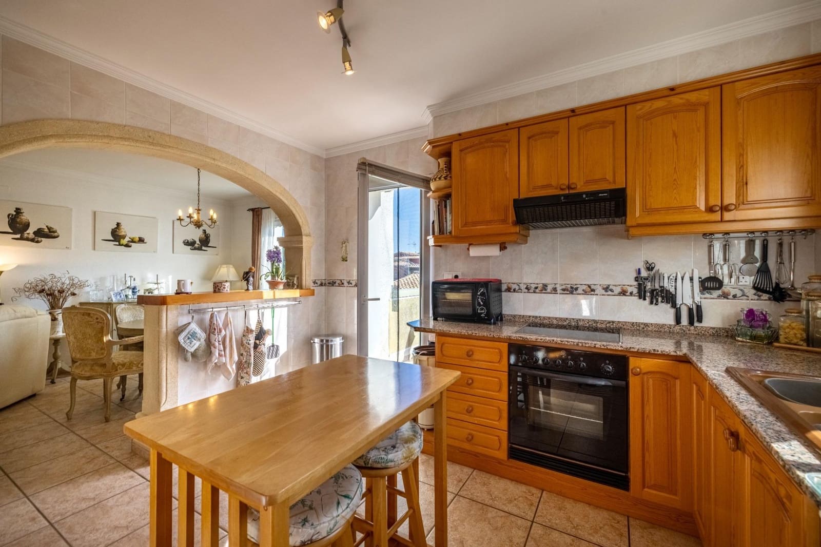 4 bedroom Villa for sale in Denia with pool garage - € 550,000 (Ref: 9637563)