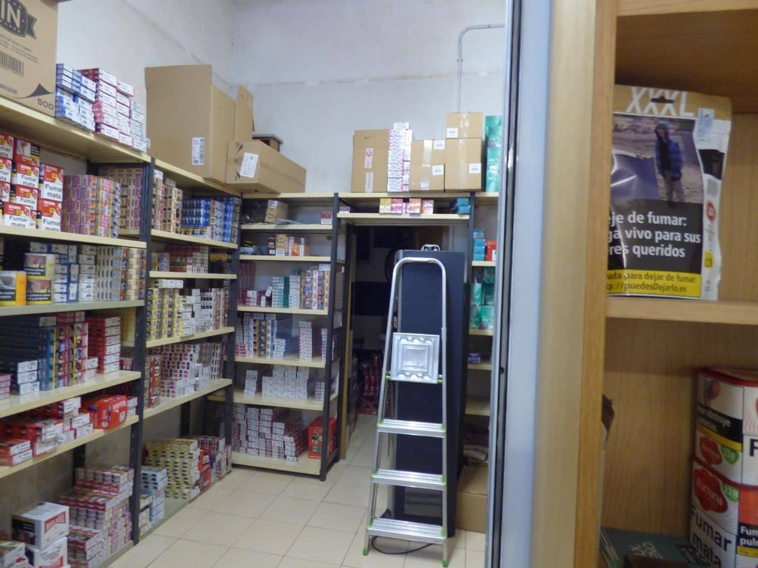 Commercial for sale in Gata de Gorgos - € 400,000 (Ref: 9637569)