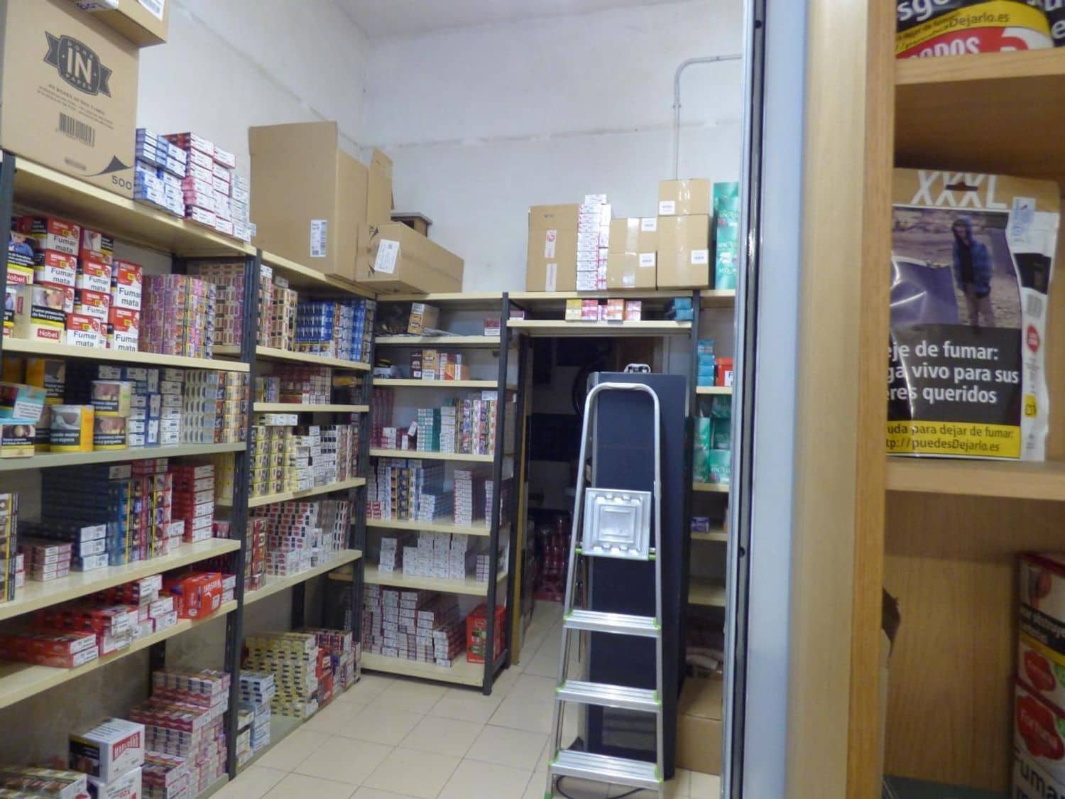 Commercial for sale in Gata de Gorgos - € 400,000 (Ref: 9637569)