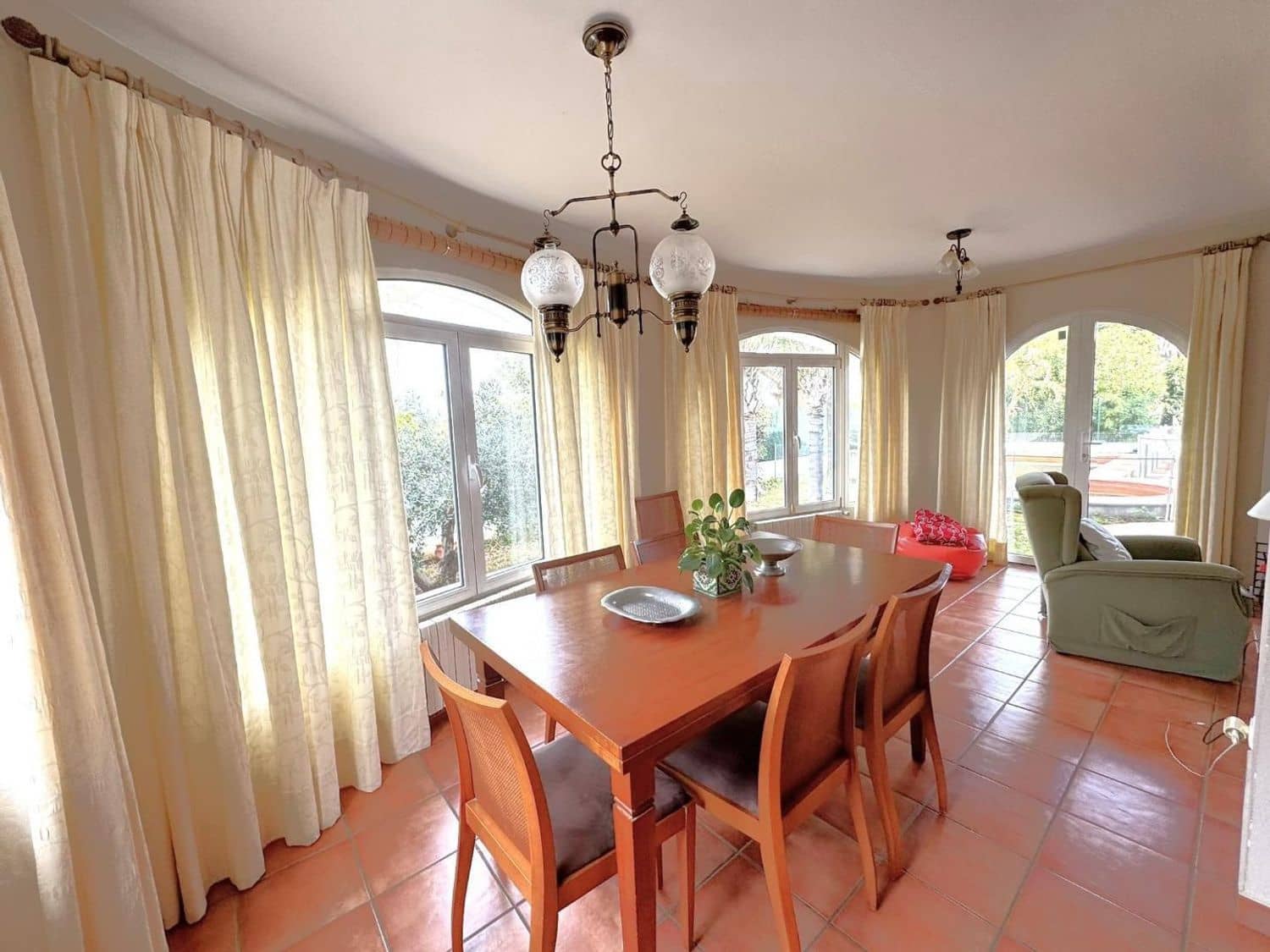 6 bedroom Villa for sale in Denia with pool garage - € 795,000 (Ref: 9637584)