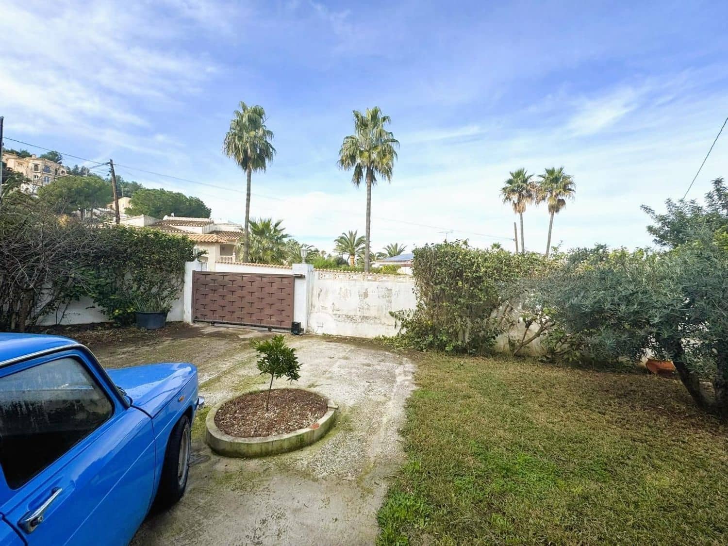 6 bedroom Villa for sale in Denia with pool garage - € 795,000 (Ref: 9637584)