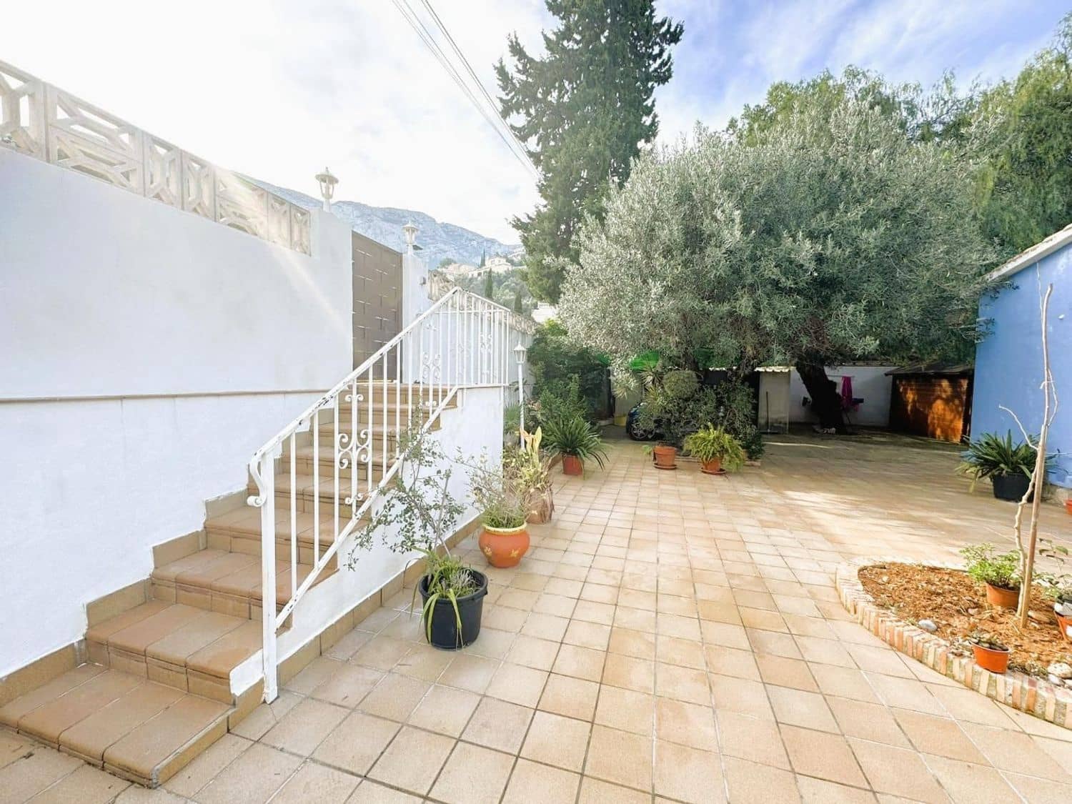 6 bedroom Villa for sale in Denia with pool garage - € 795,000 (Ref: 9637584)