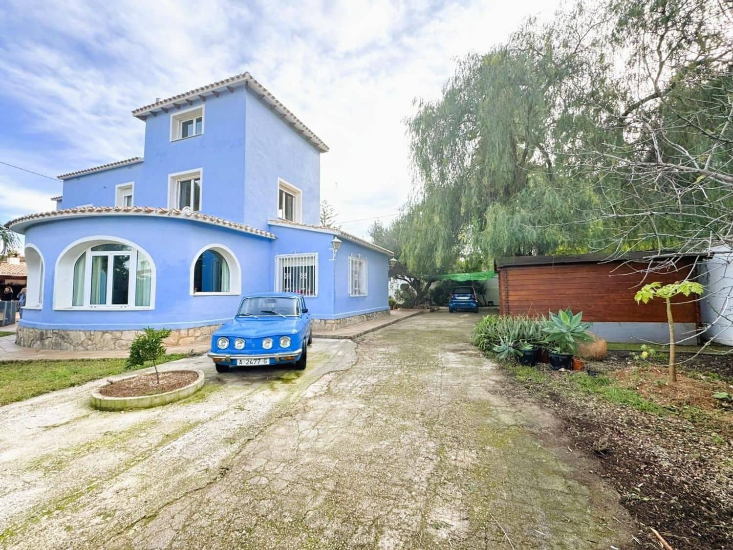 6 bedroom Villa for sale in Denia with pool garage - € 795,000 (Ref: 9637584)