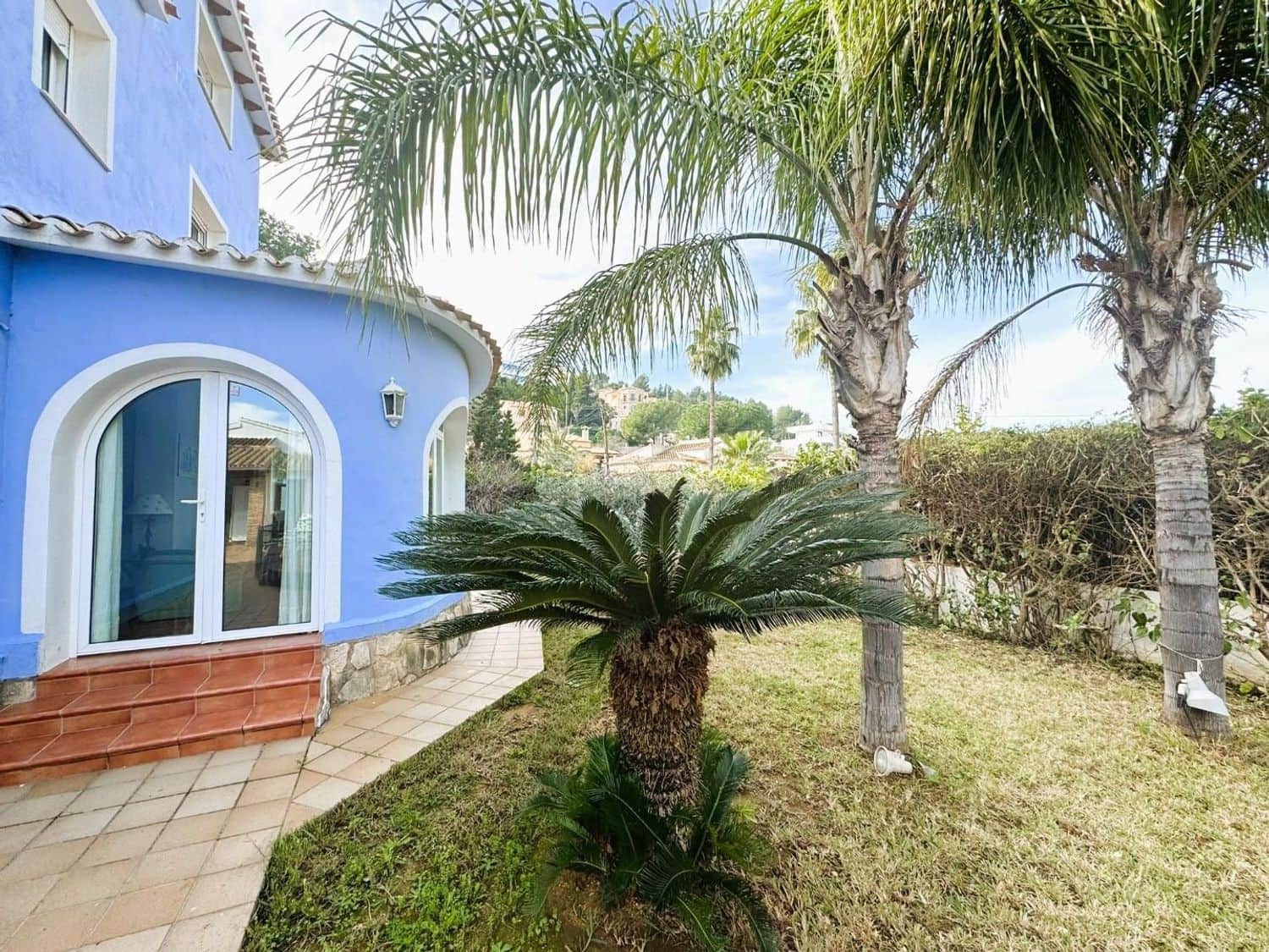 6 bedroom Villa for sale in Denia with pool garage - € 795,000 (Ref: 9637584)