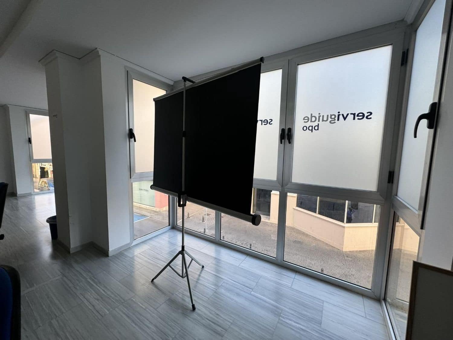 Kontor til leie i Denia - € 1 100 (Ref: 9637586)