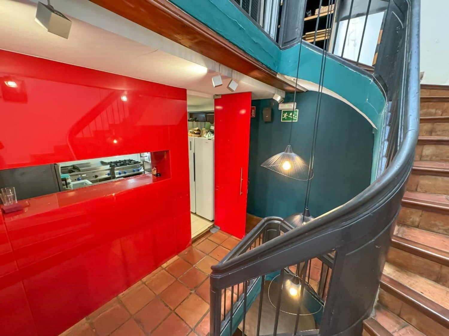 Commercieel te huur in Denia - € 2.040 (Ref: 9637587)