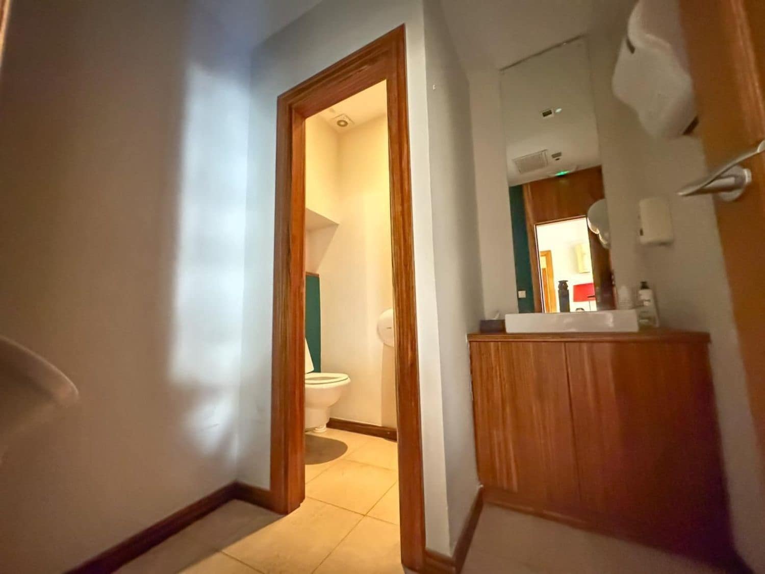 Commercieel te huur in Denia - € 2.040 (Ref: 9637587)