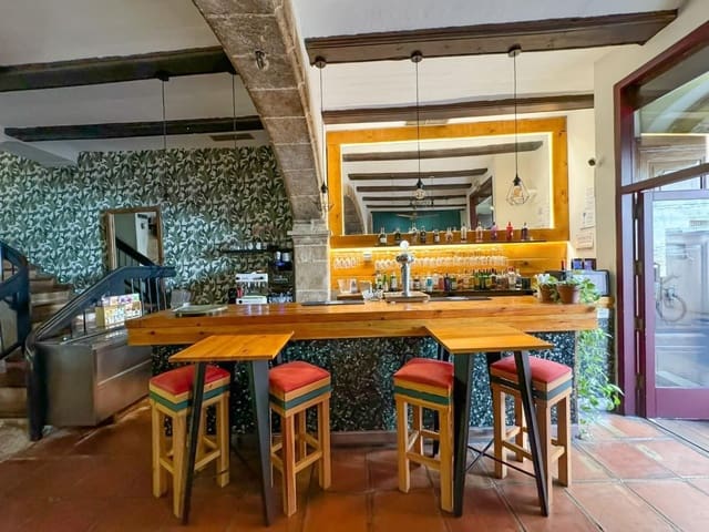 Commercieel te huur in Centro Urbano, Dénia - € 2.040 (Ref: 9637587)