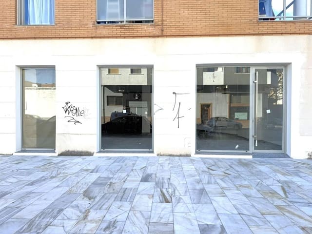 Commercieel te huur in Centro Urbano, Dénia - € 1.500 (Ref: 9637589)