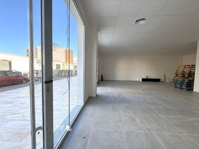 Commercieel te huur in Centro Urbano, Dénia - € 1.500 (Ref: 9637589)