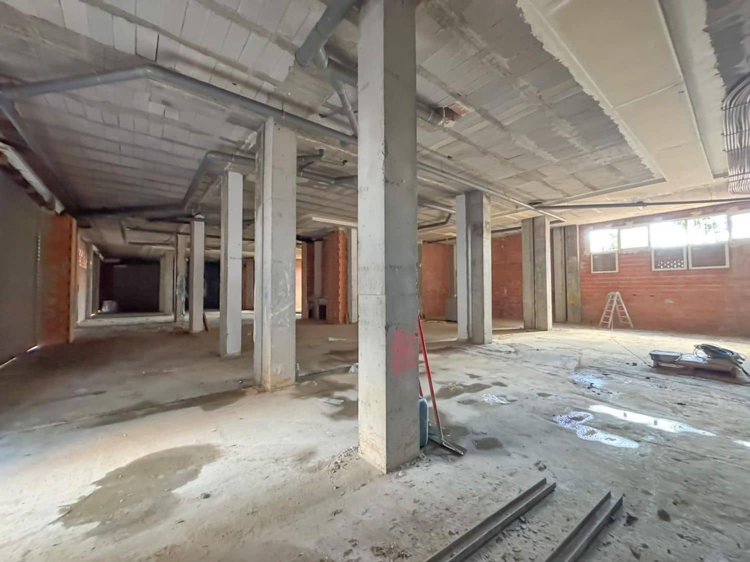 Kommersiell til leie i Denia - € 4 800 (Ref: 9637594)