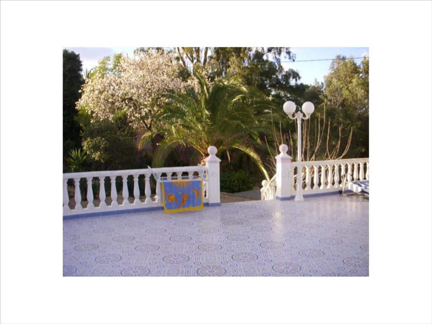 6 bedroom Villa for sale in Denia - € 790,000 (Ref: 9637595)