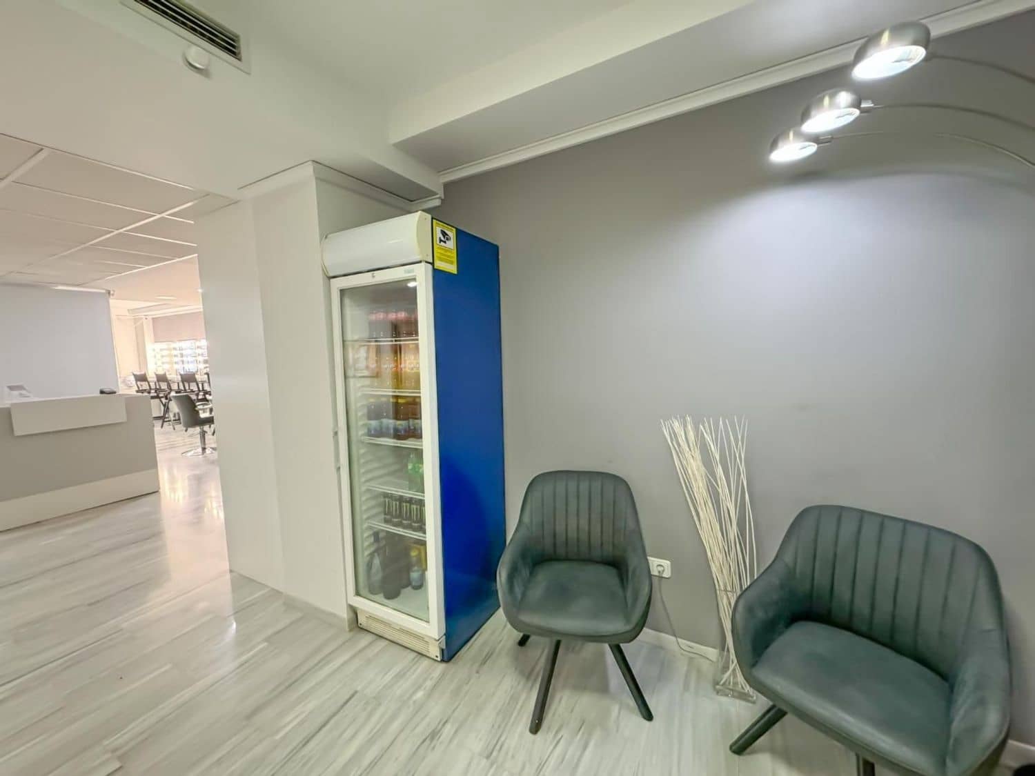 Local Commercial à louer à Denia - 700 € (Ref: 9637596)