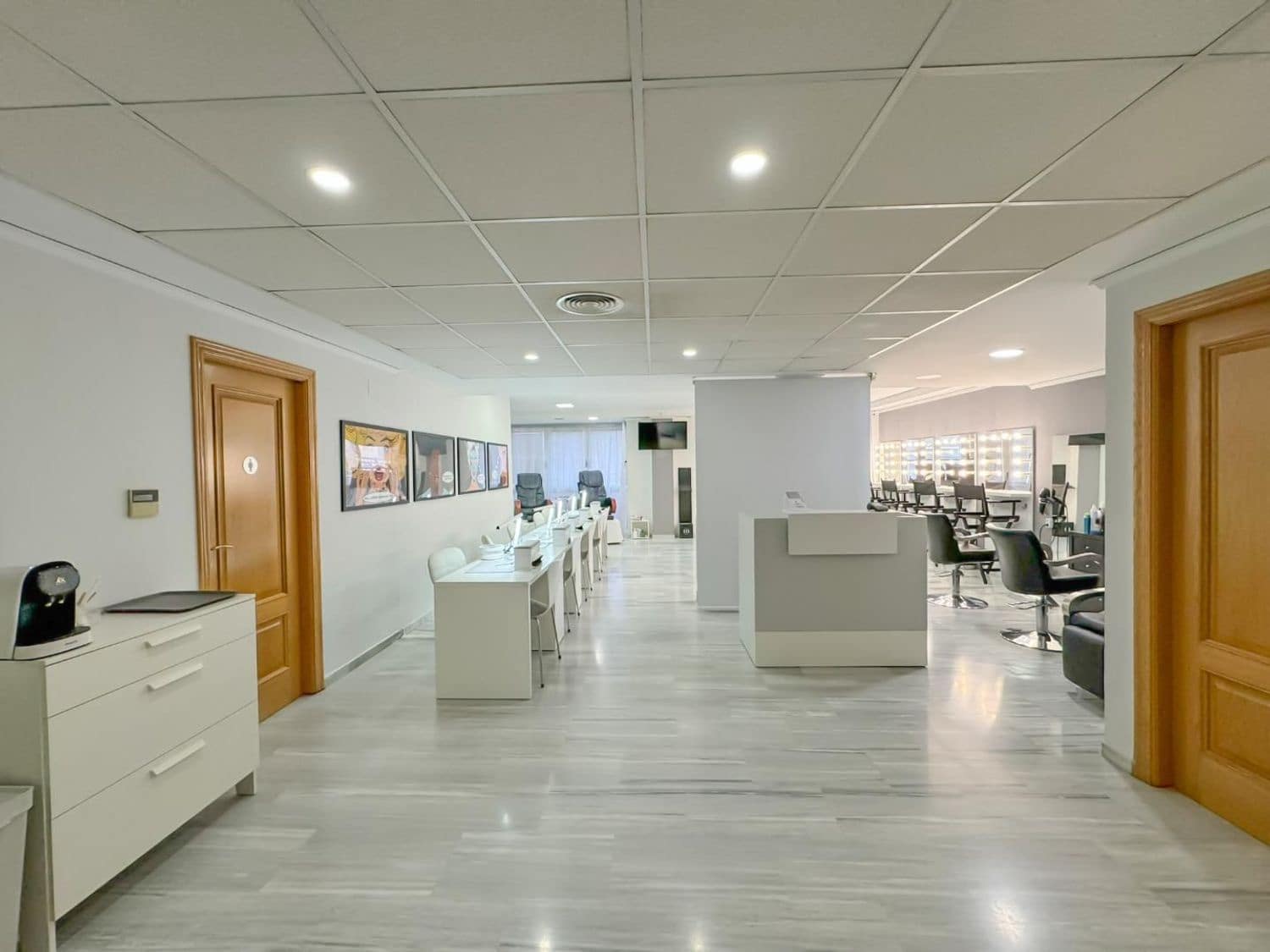 Local Commercial à louer à Denia - 700 € (Ref: 9637596)