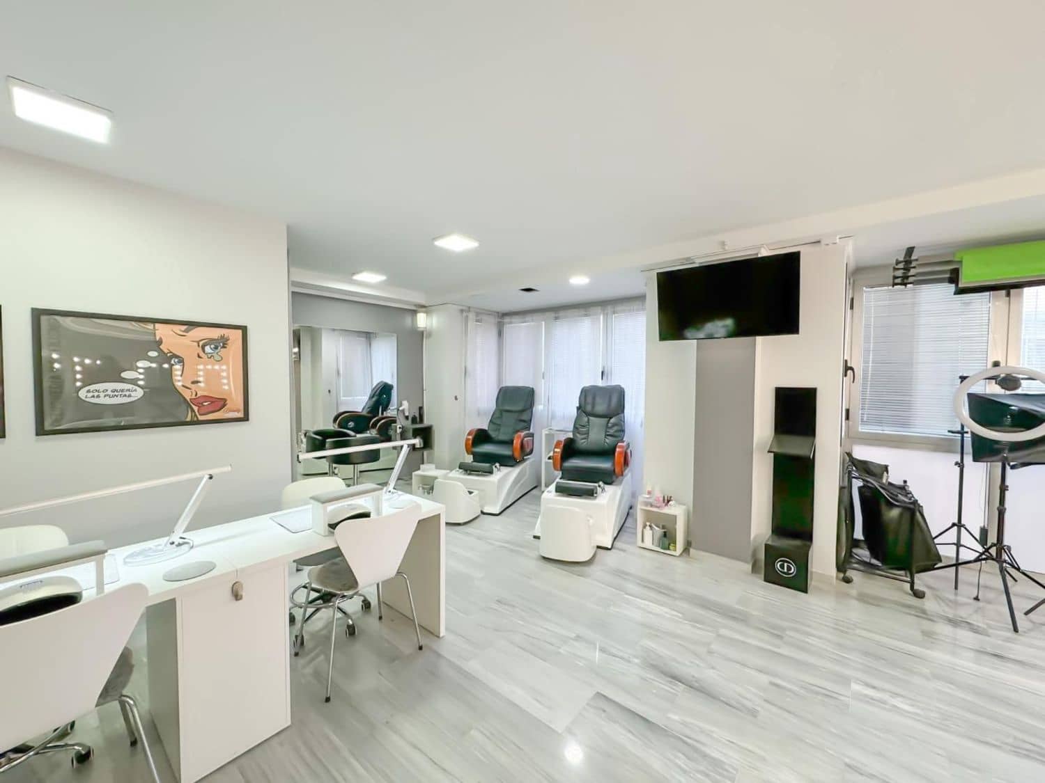 Local Commercial à louer à Denia - 700 € (Ref: 9637596)