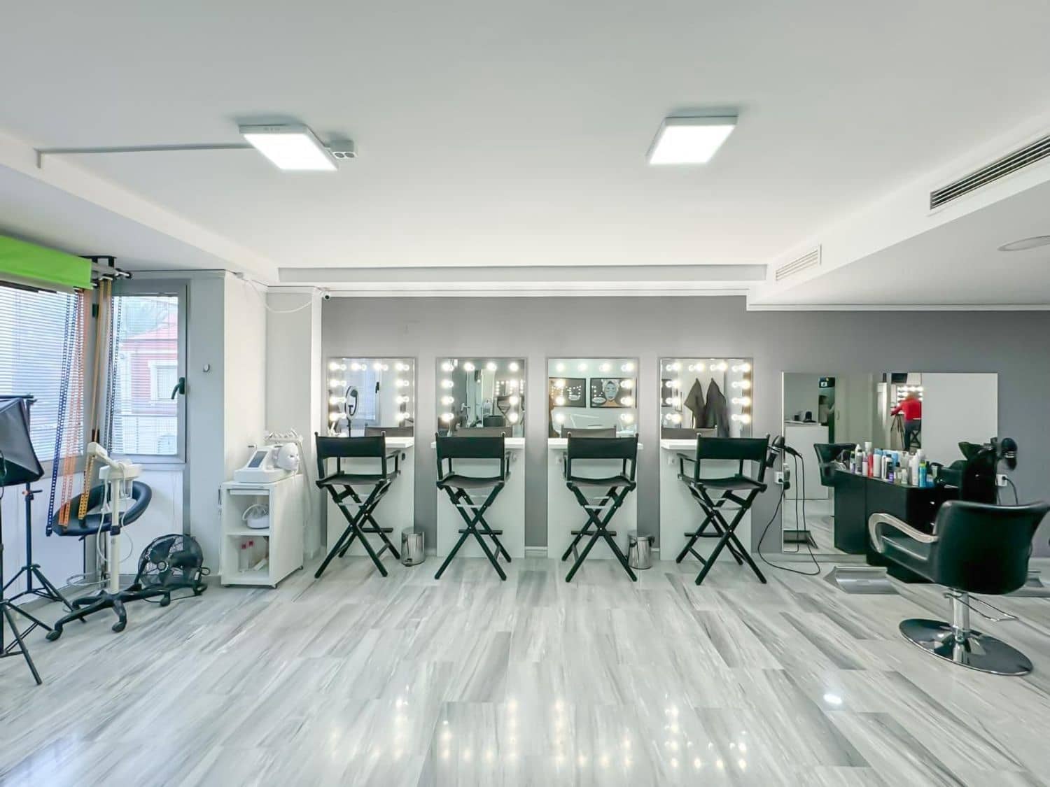 Local Commercial à louer à Denia - 700 € (Ref: 9637596)