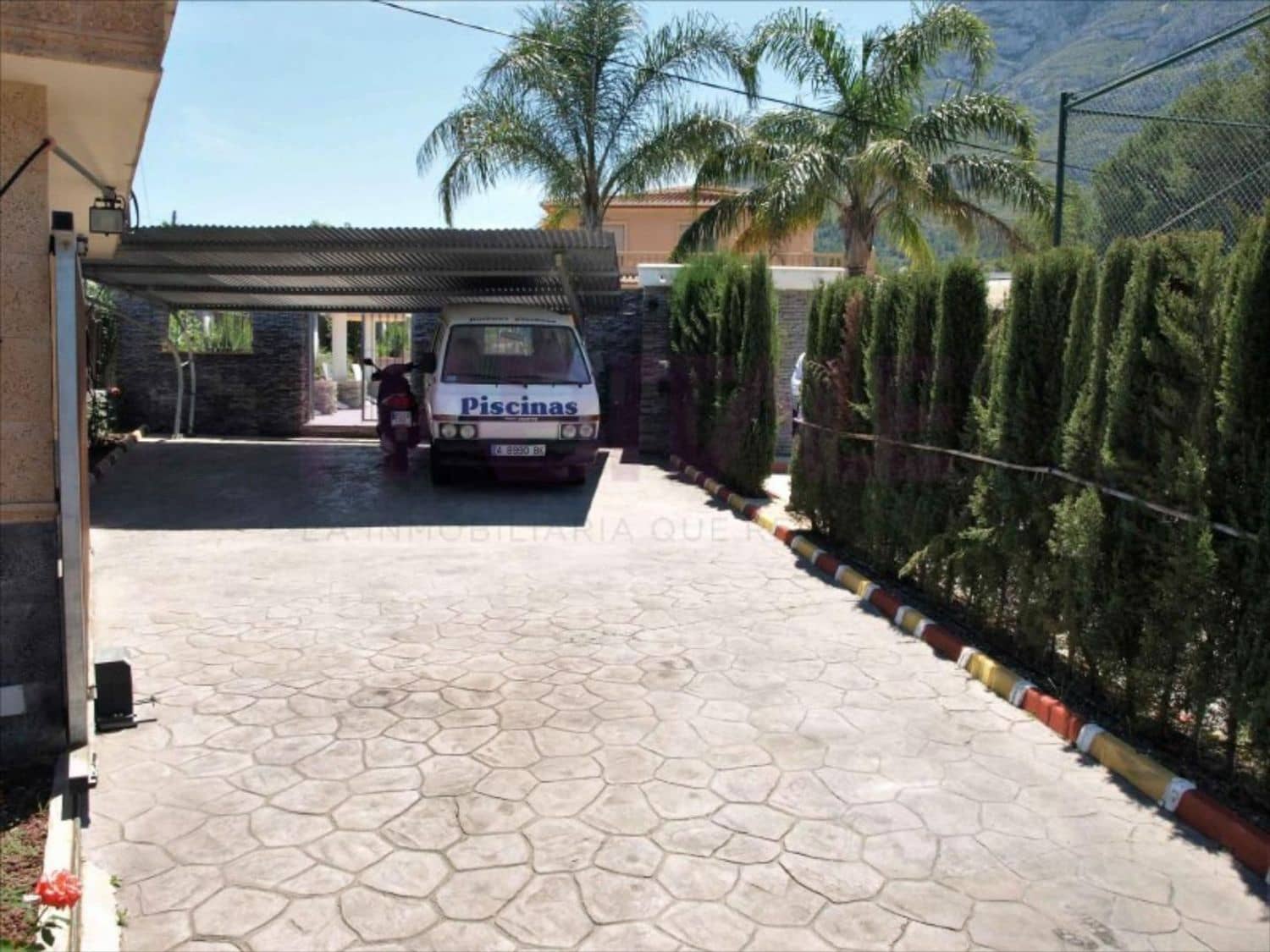 8 soveværelse Villa til salg i Denia med swimmingpool garage - € 899.000 (Ref: 9637597)