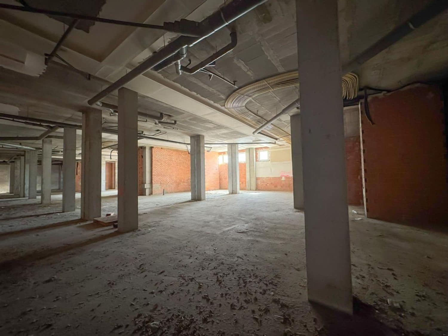 Kommersiell att hyra i Denia - 1 200 € (Ref: 9651981)