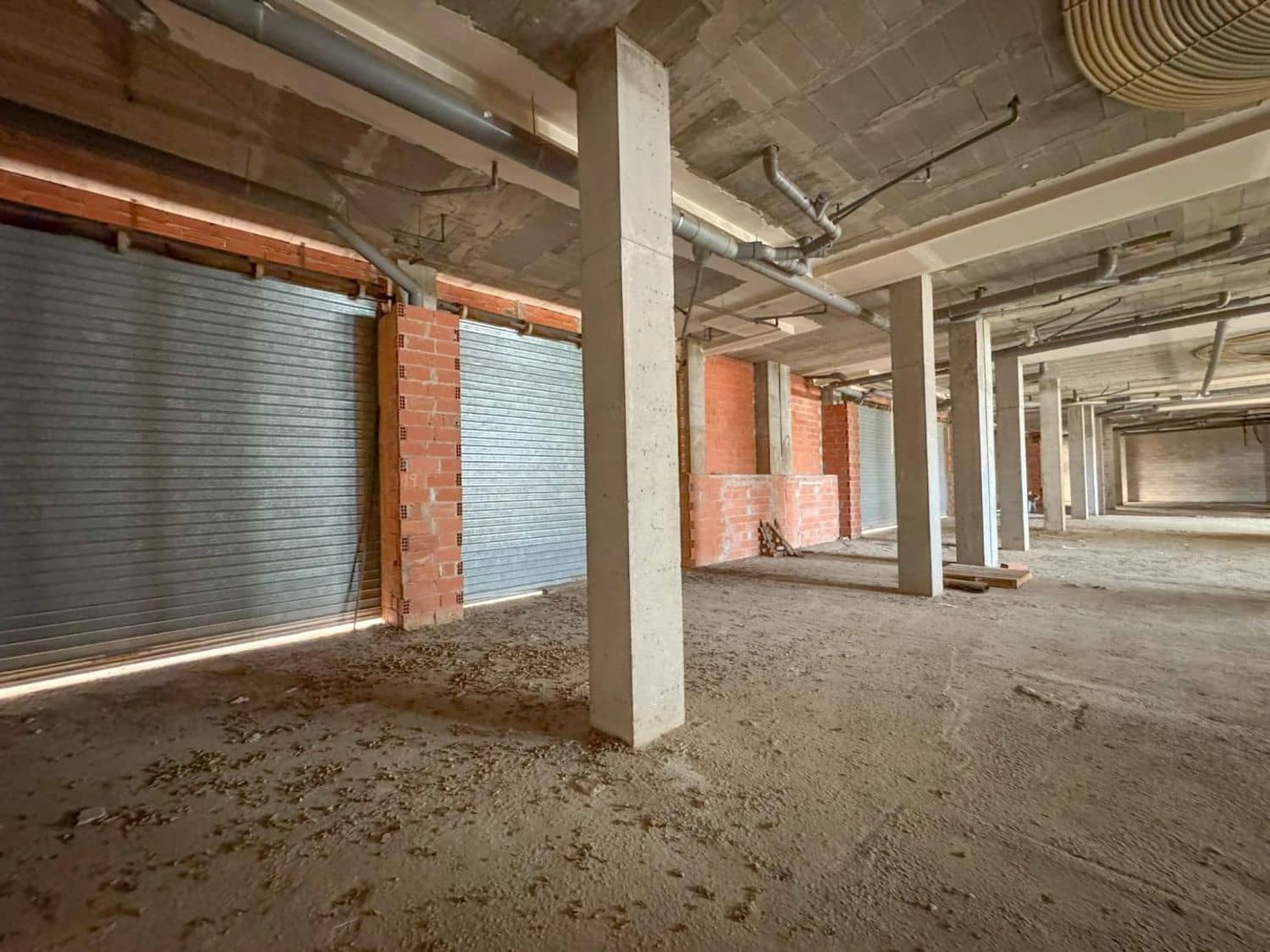 Kommersiell att hyra i Denia - 1 200 € (Ref: 9651981)