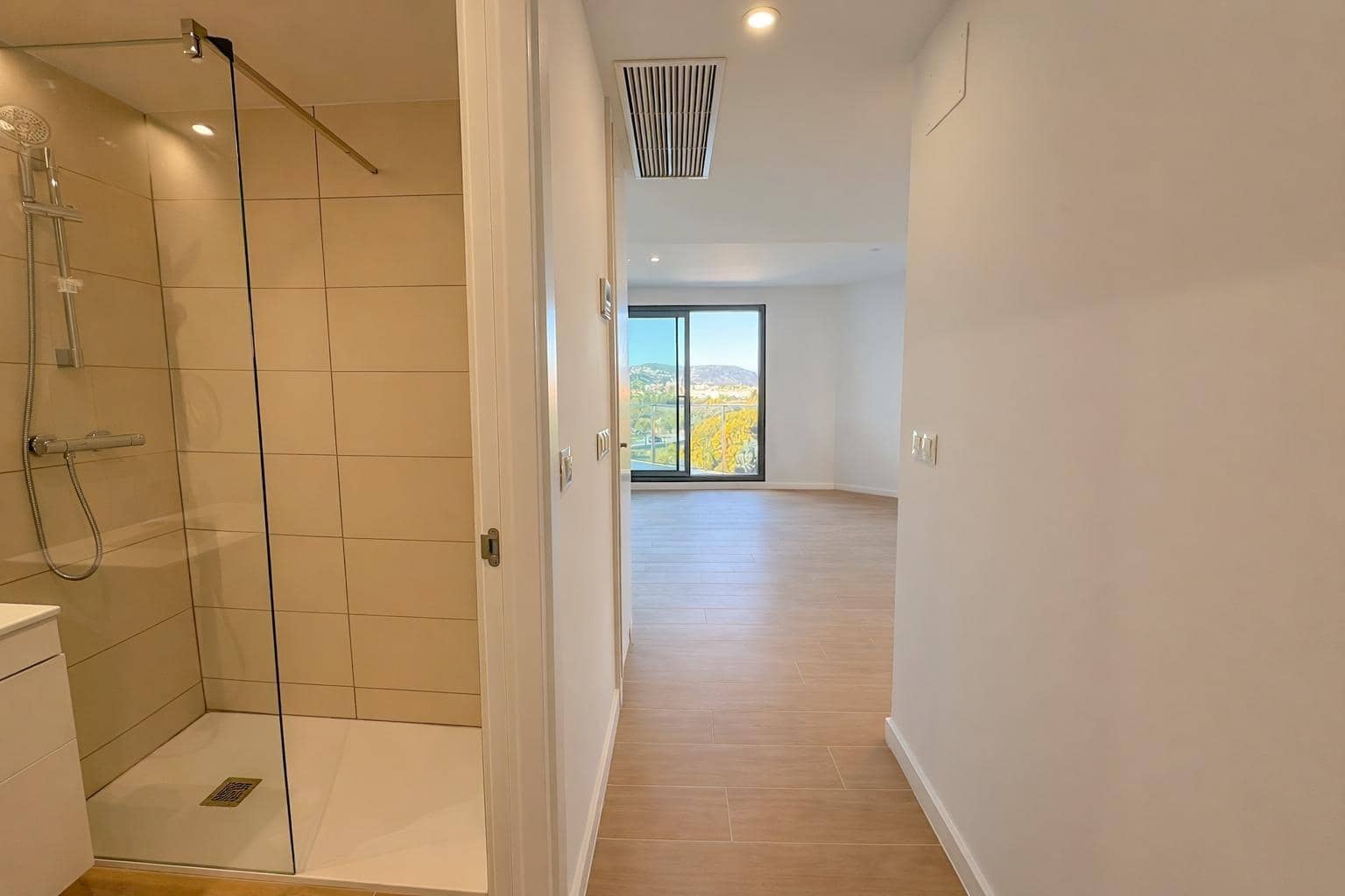 2 soveværelse Lejlighed til leje i Denia - € 1.500 (Ref: 9686425)