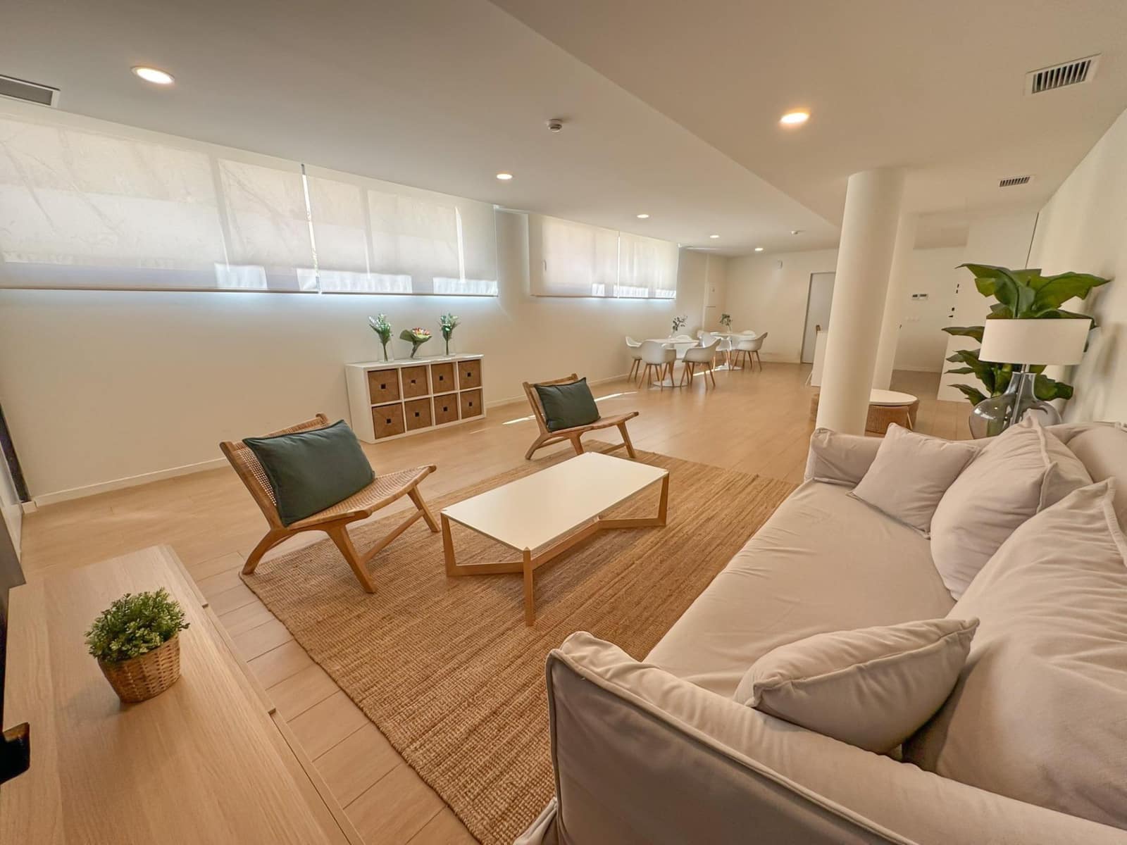 2 soveværelse Lejlighed til leje i Denia - € 1.500 (Ref: 9686425)