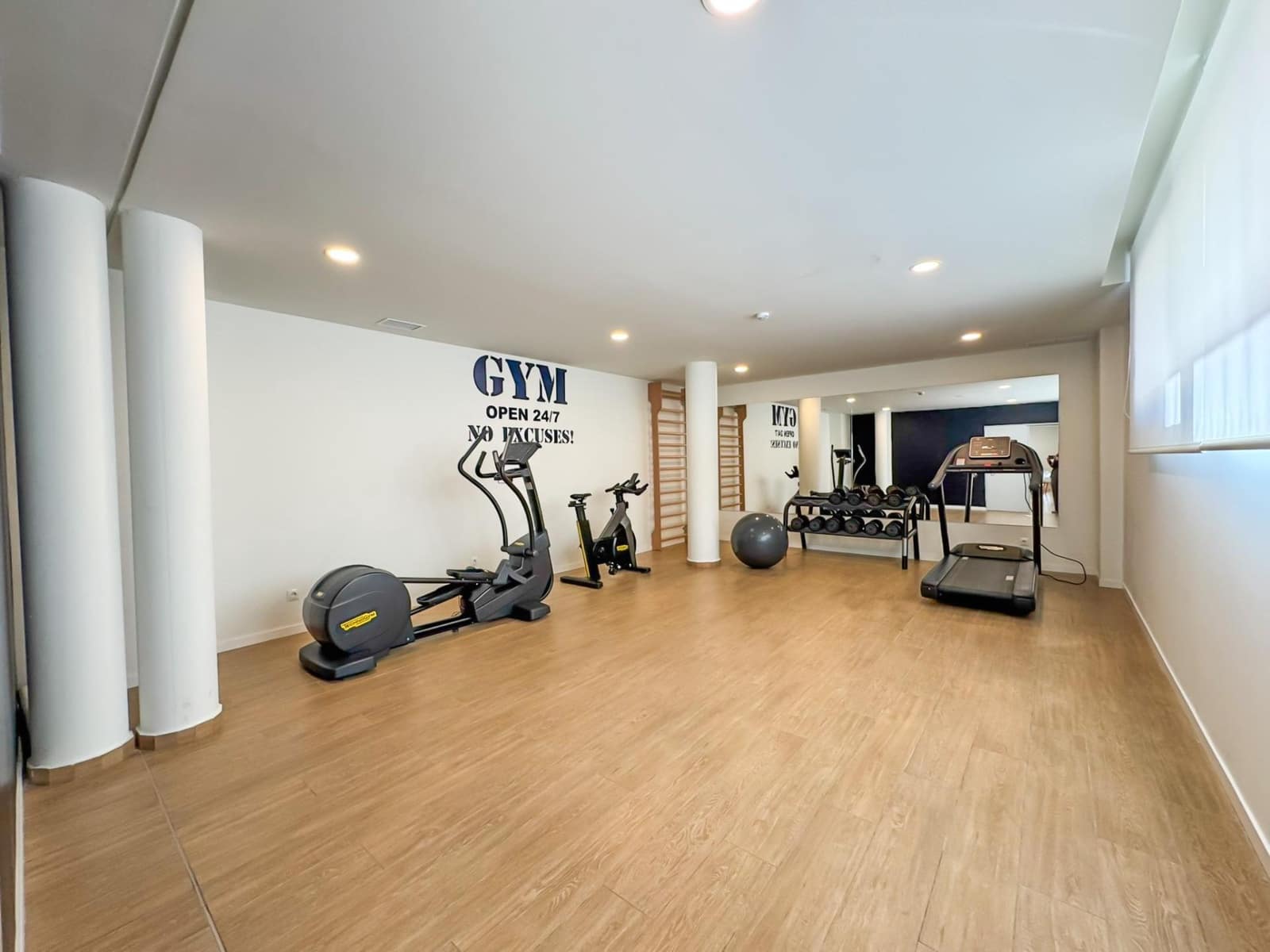 2 soveværelse Lejlighed til leje i Denia - € 1.500 (Ref: 9686425)