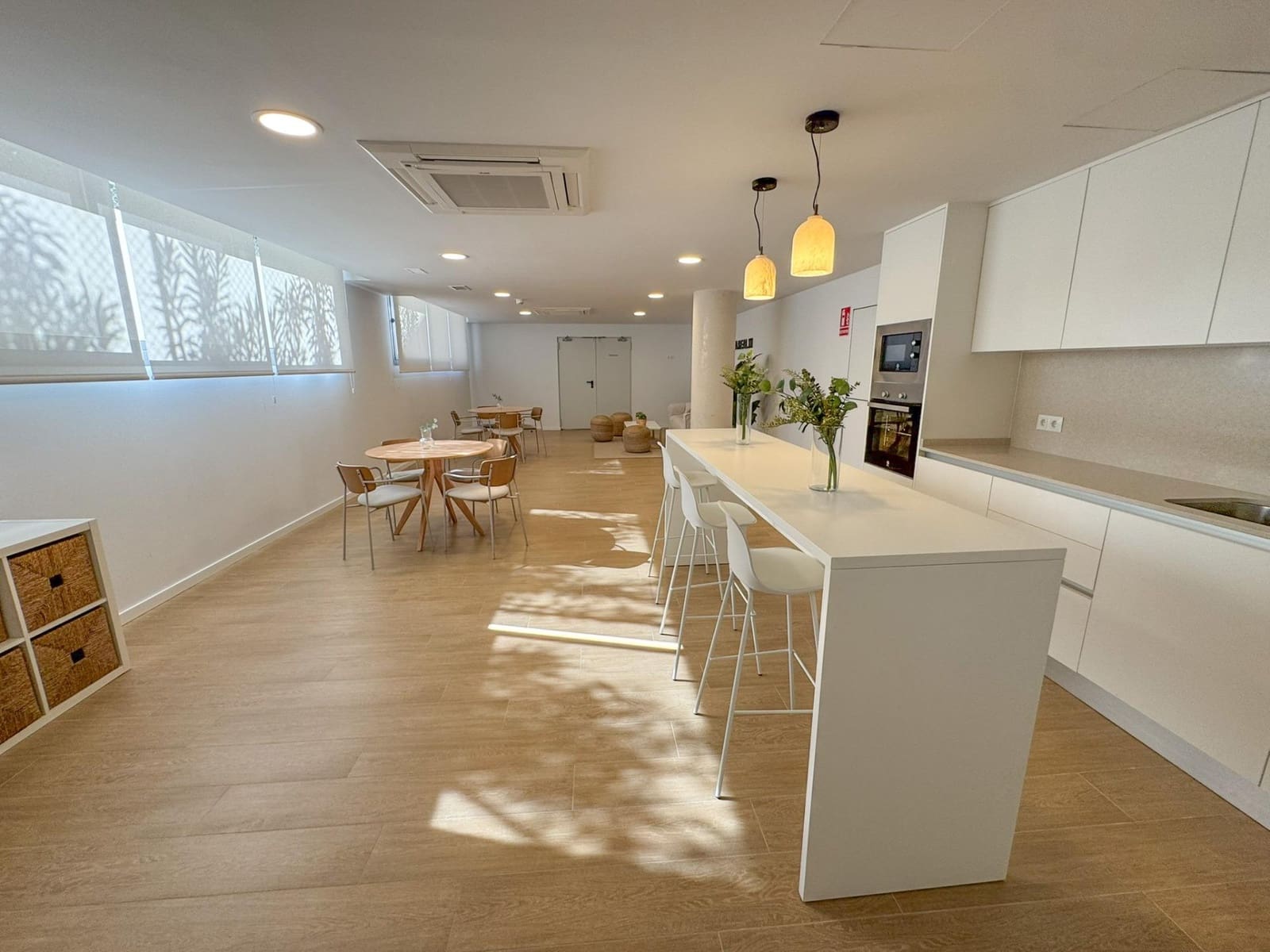 2 soveværelse Lejlighed til leje i Denia - € 1.500 (Ref: 9686425)