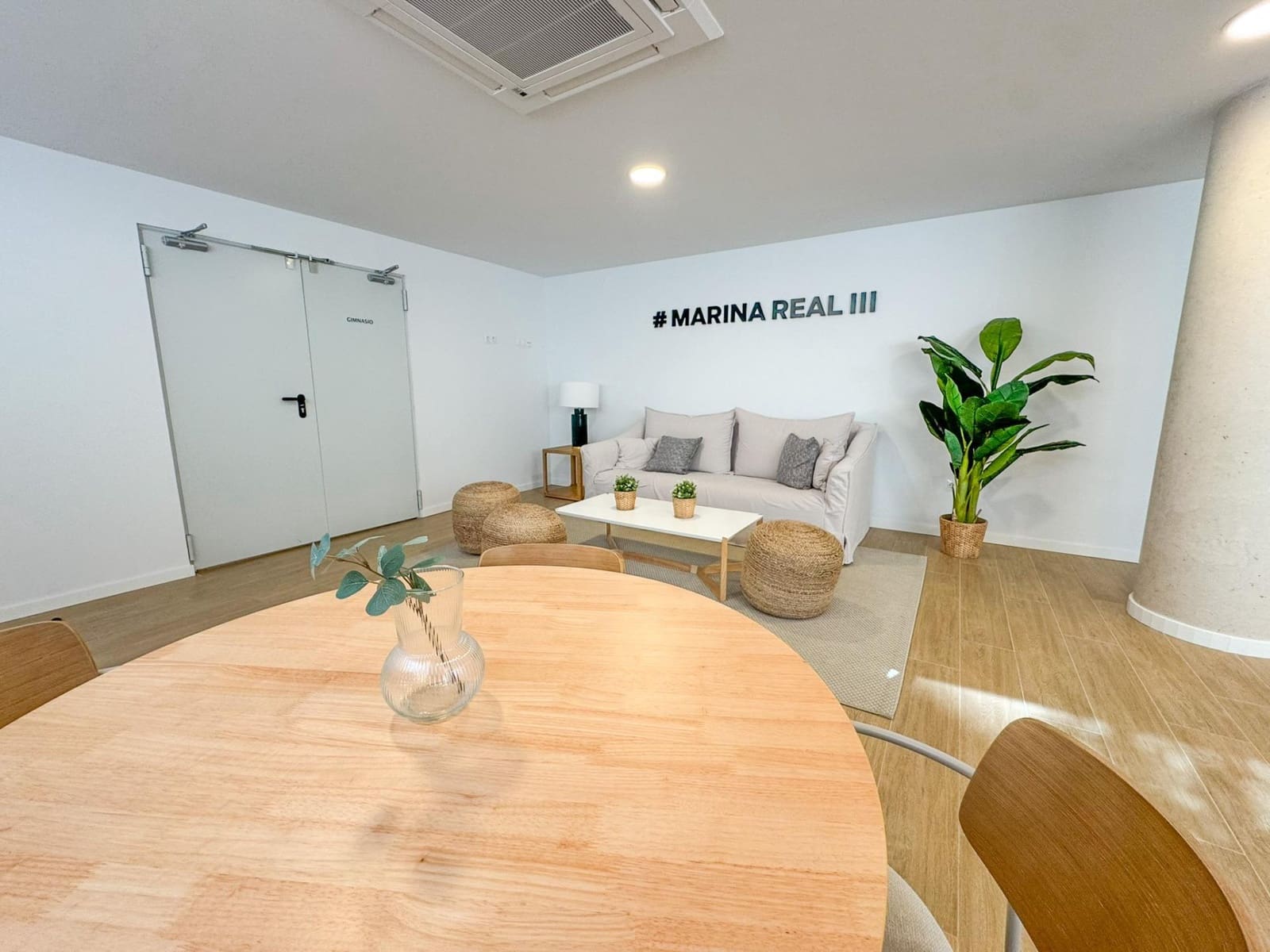 2 soveværelse Lejlighed til leje i Denia - € 1.500 (Ref: 9686425)