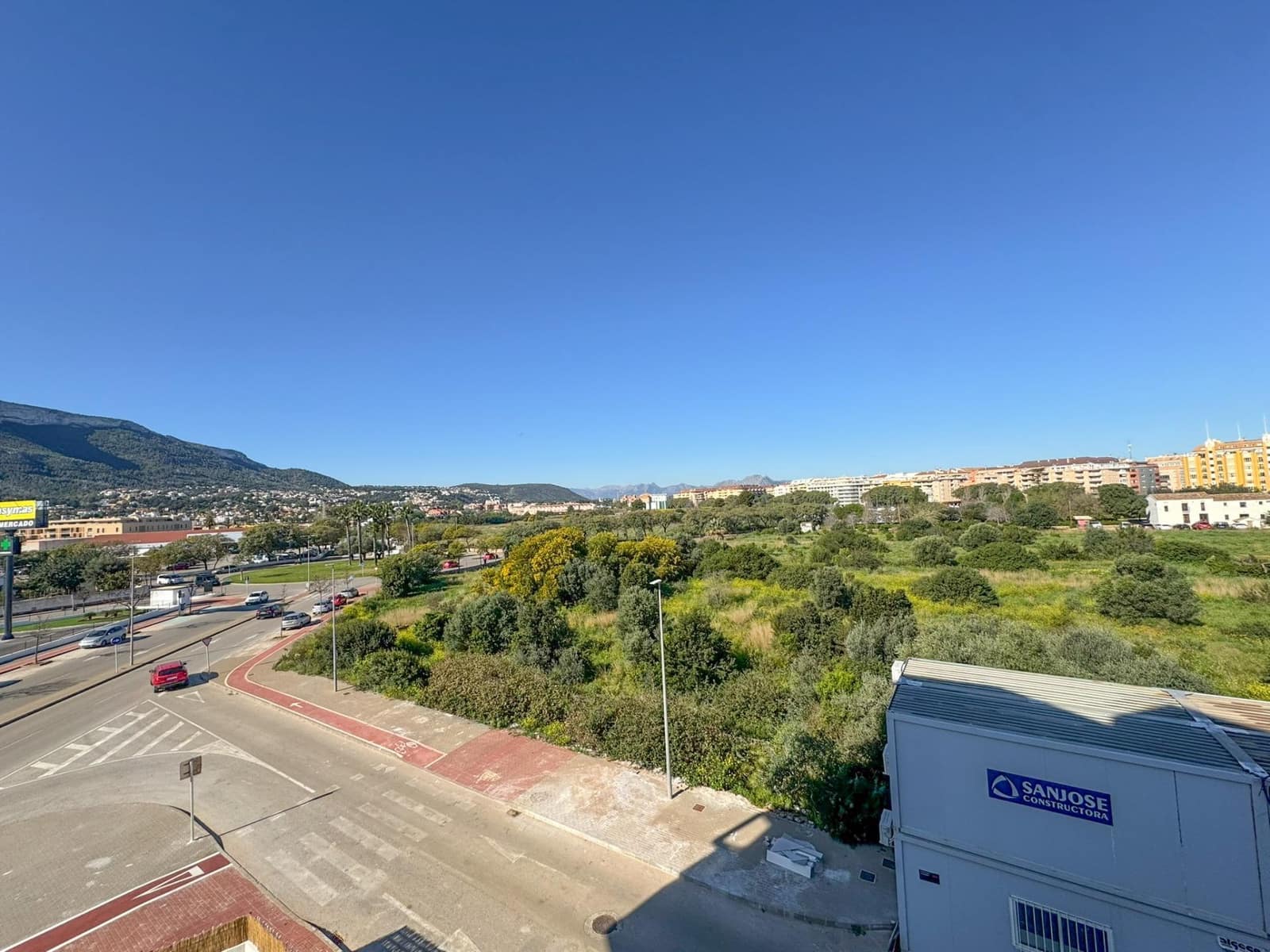 2 soveværelse Lejlighed til leje i Denia - € 1.500 (Ref: 9686425)