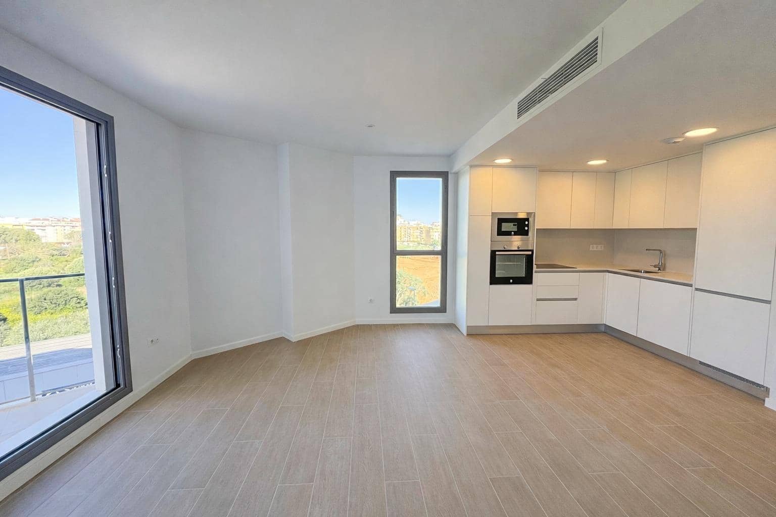 2 soveværelse Lejlighed til leje i Denia - € 1.500 (Ref: 9686425)