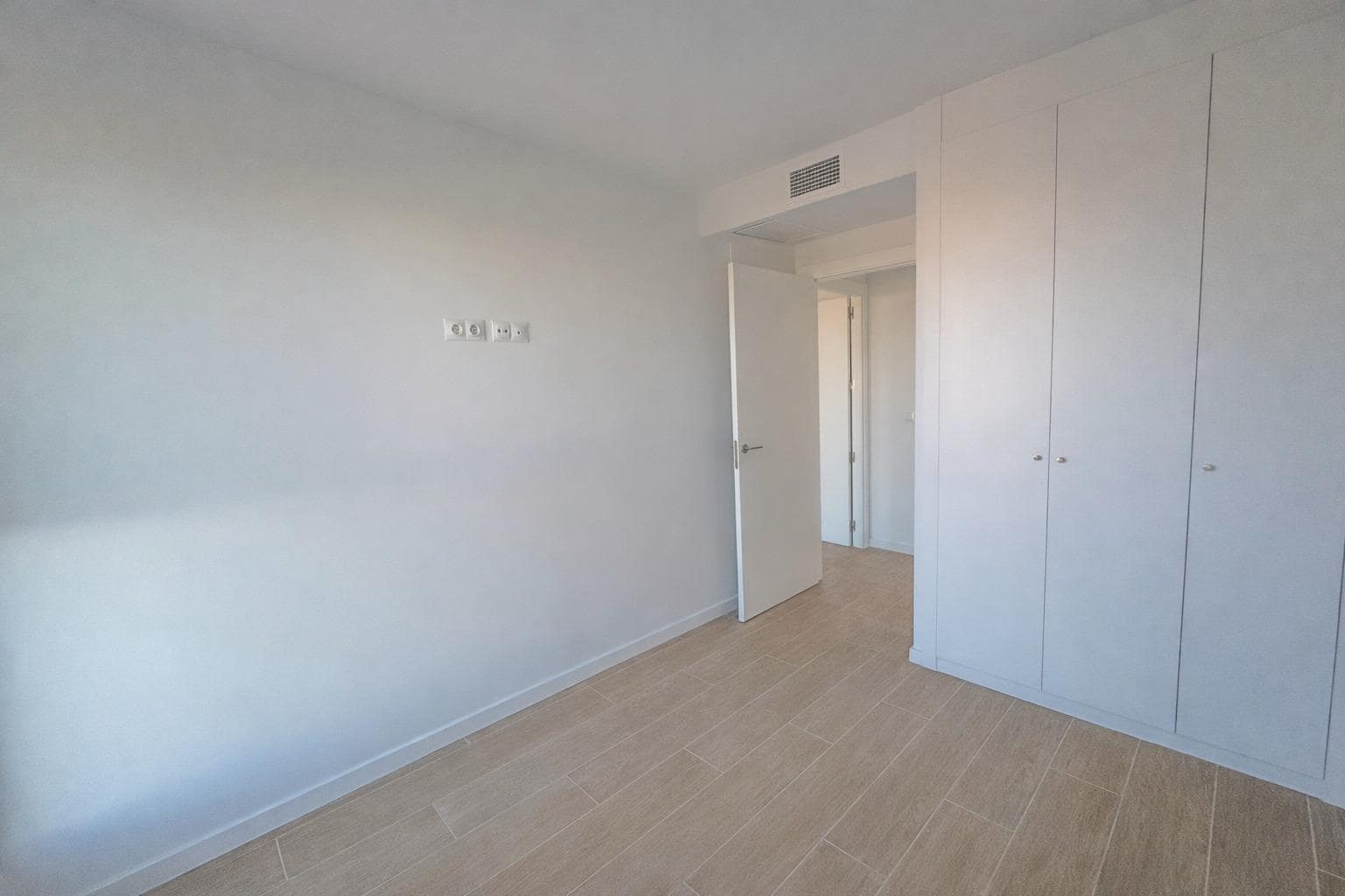 2 soveværelse Lejlighed til leje i Denia - € 1.500 (Ref: 9686425)