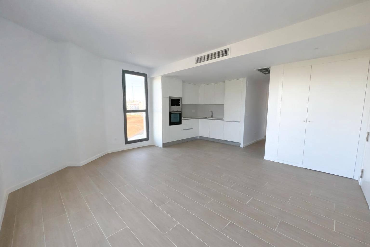 2 soveværelse Lejlighed til leje i Denia - € 1.500 (Ref: 9686425)