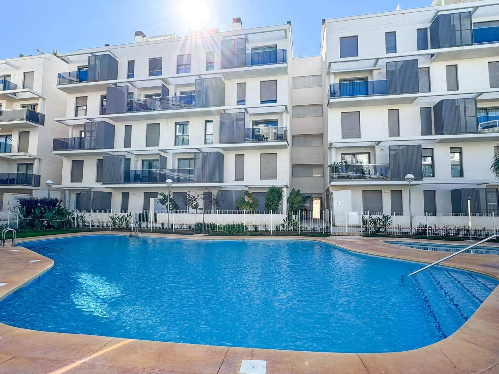 2 soveværelse Lejlighed til leje i Denia - € 1.500 (Ref: 9686425)