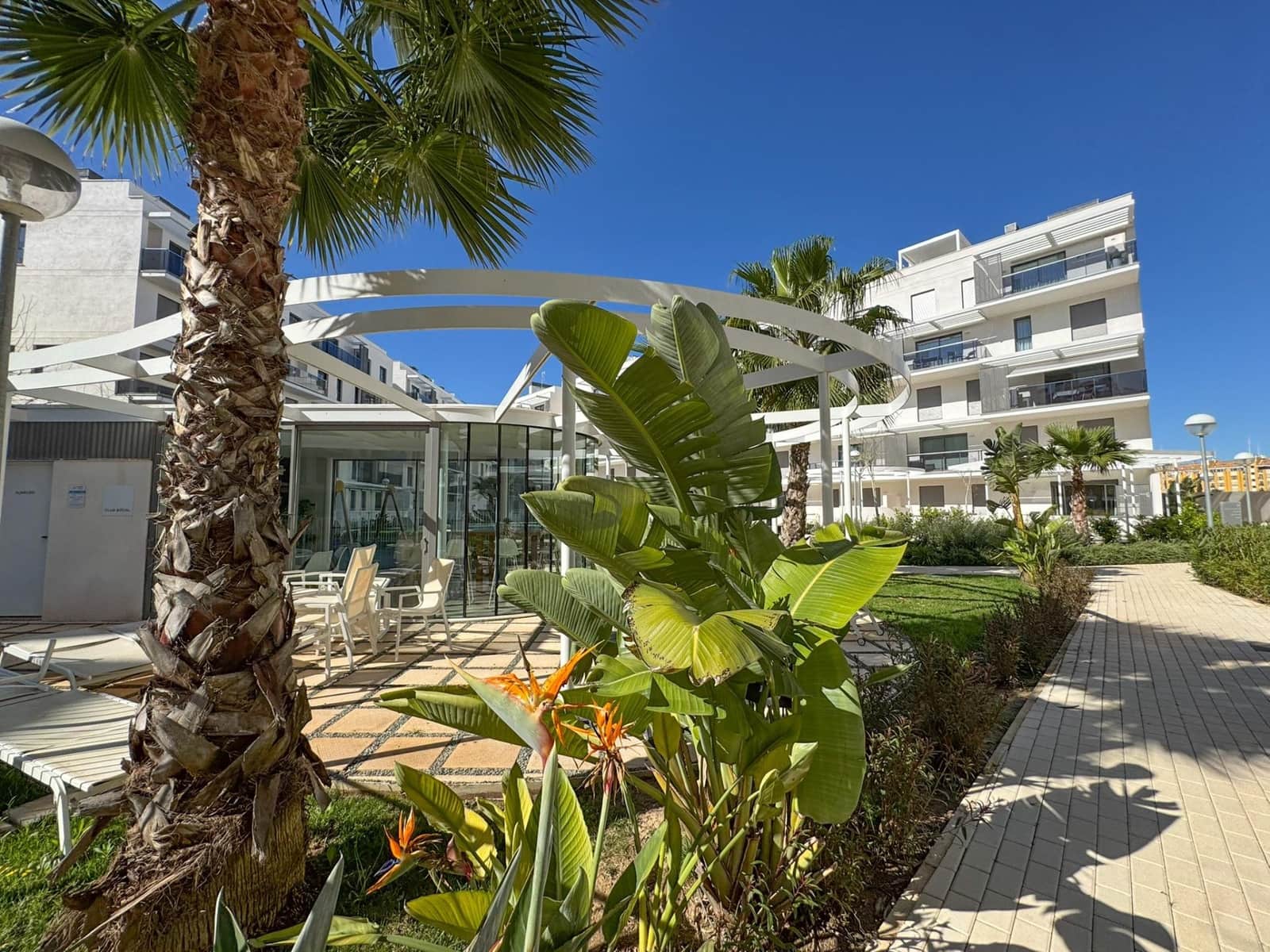 2 soveværelse Lejlighed til leje i Denia - € 1.500 (Ref: 9686425)
