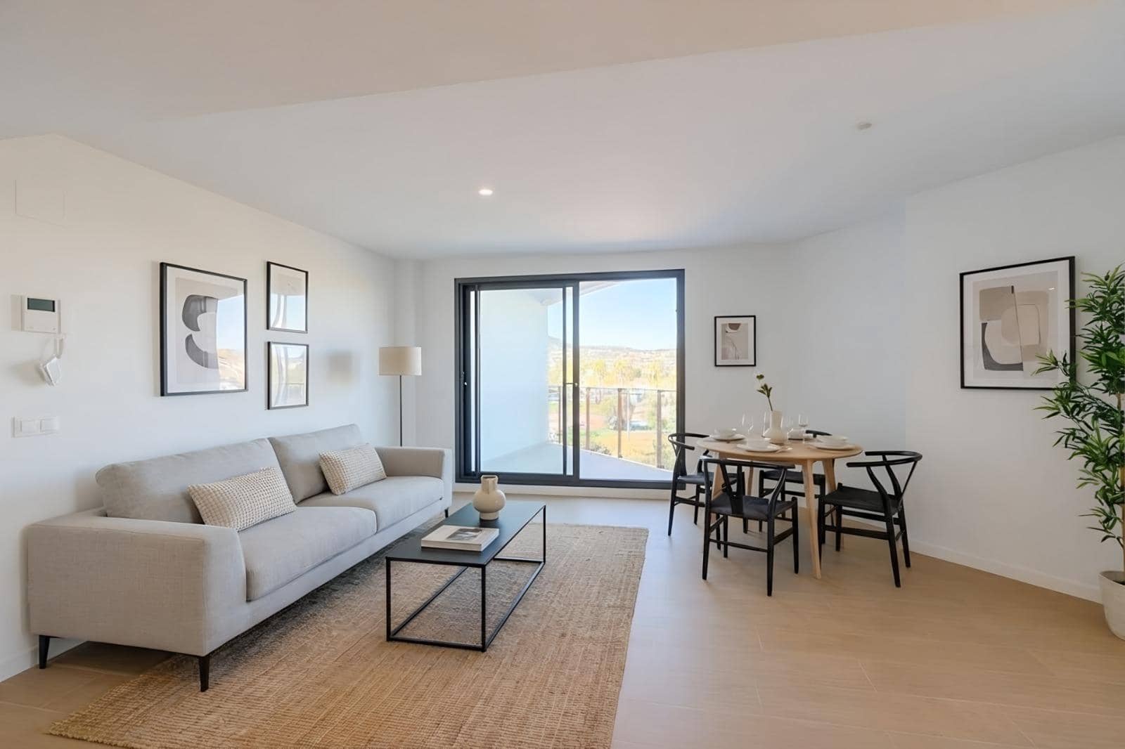 2 soveværelse Lejlighed til leje i Denia - € 1.500 (Ref: 9686425)