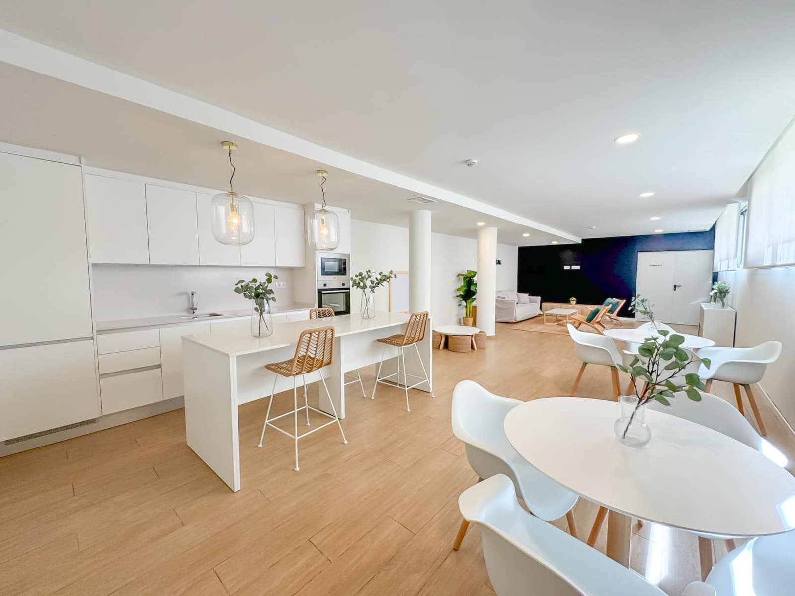 2 soveværelse Lejlighed til leje i Denia - € 1.500 (Ref: 9686425)