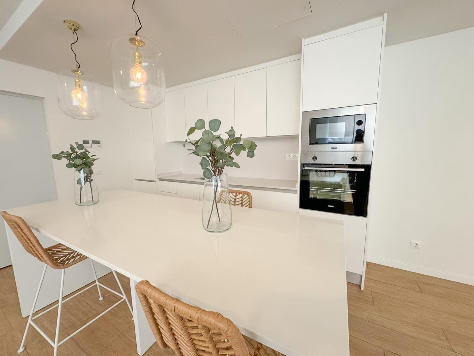 2 soveværelse Lejlighed til leje i Denia - € 1.500 (Ref: 9686425)