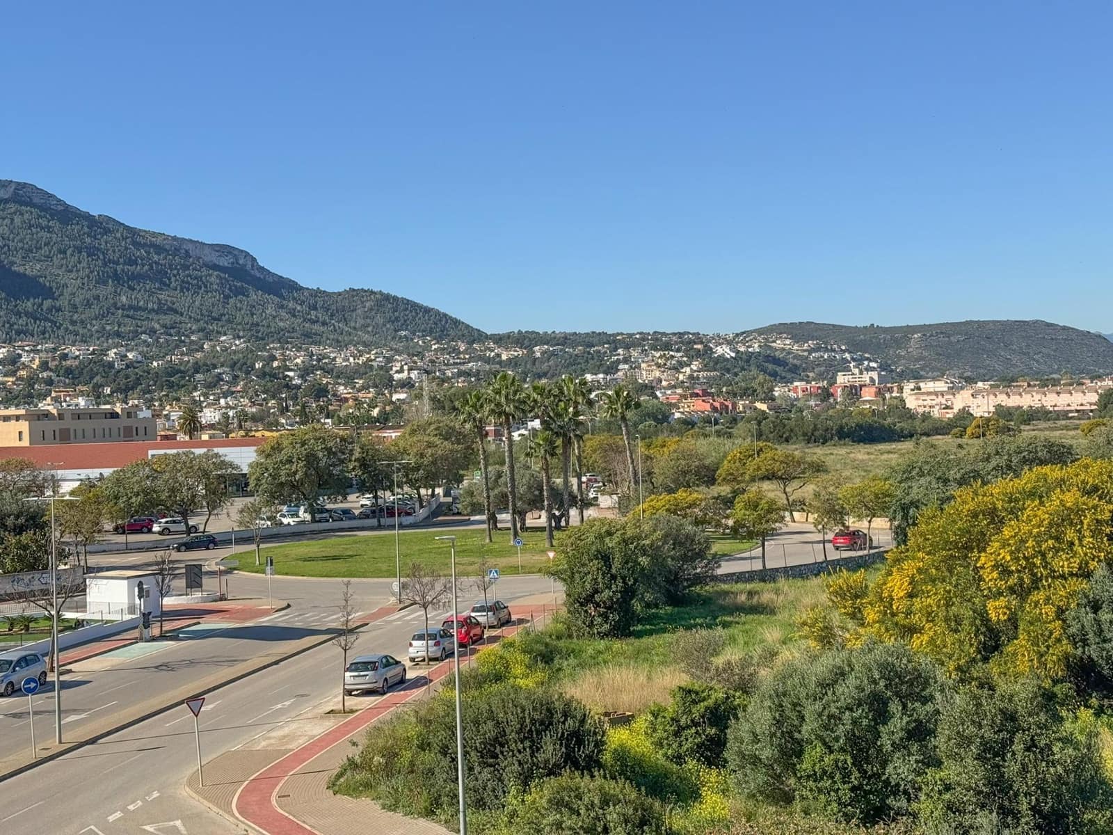 2 soveværelse Lejlighed til leje i Denia - € 1.500 (Ref: 9686425)