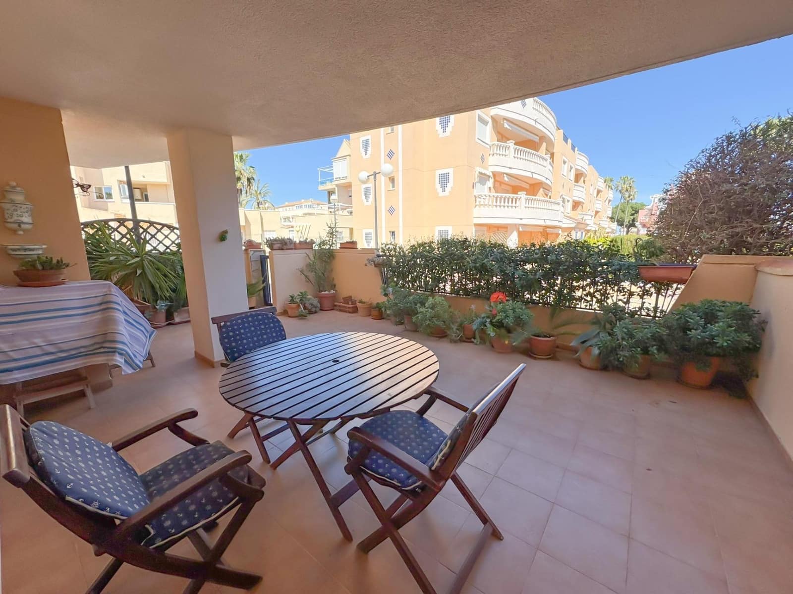 2 bedroom Apartment for sale in Denia - € 310,000 (Ref: 9735583)