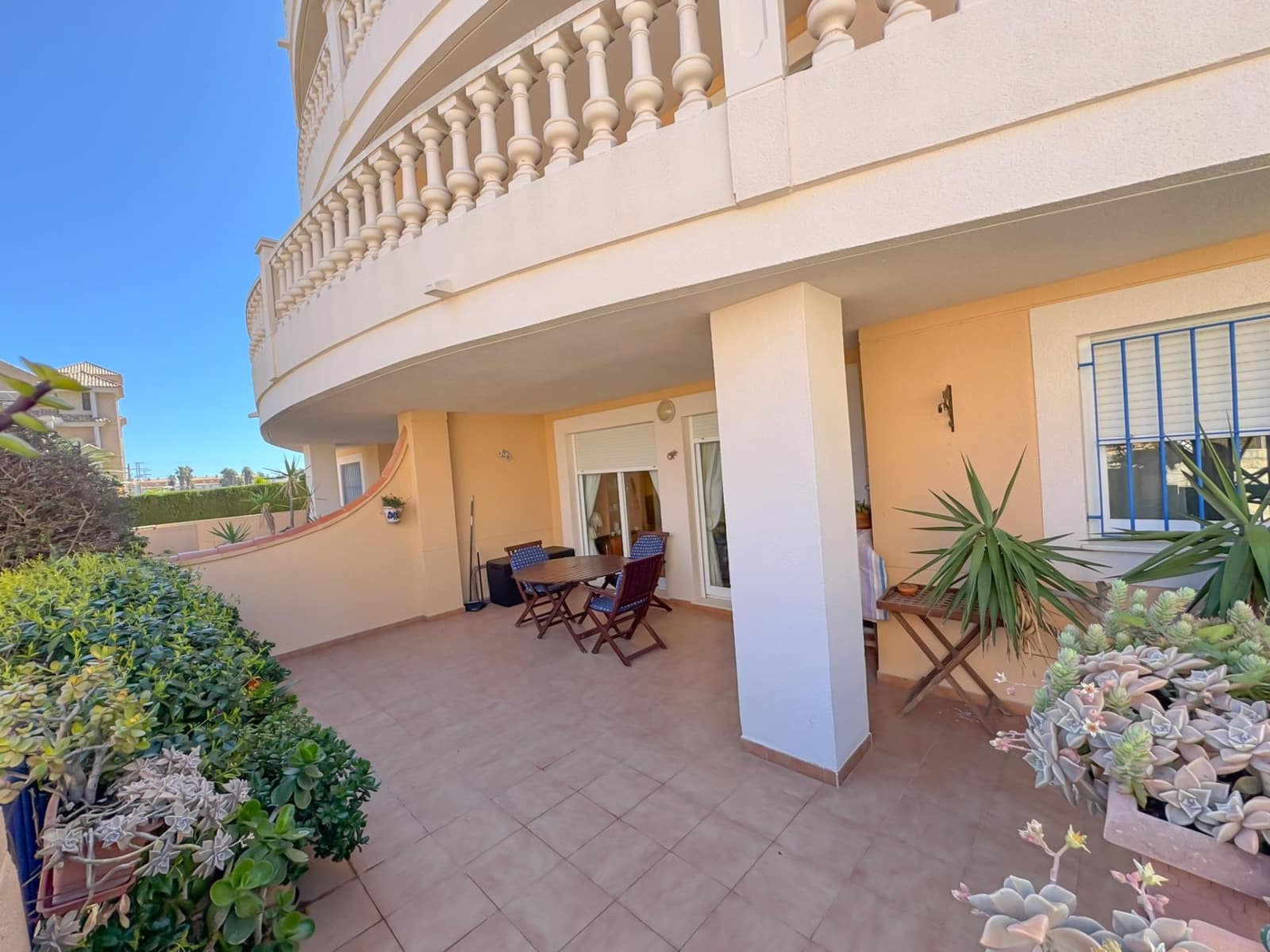2 bedroom Apartment for sale in Denia - € 310,000 (Ref: 9735583)