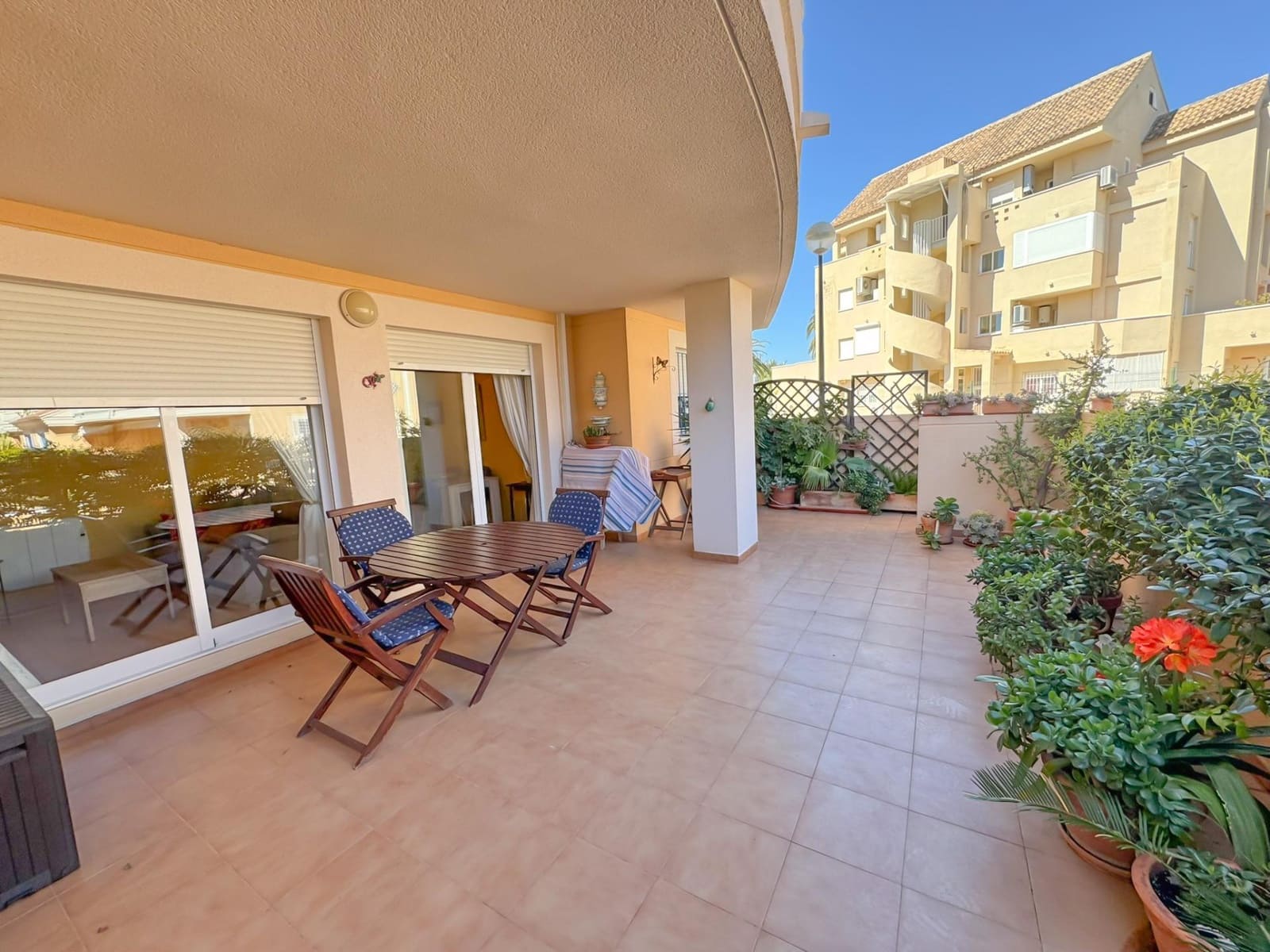 2 bedroom Apartment for sale in Denia - € 310,000 (Ref: 9735583)