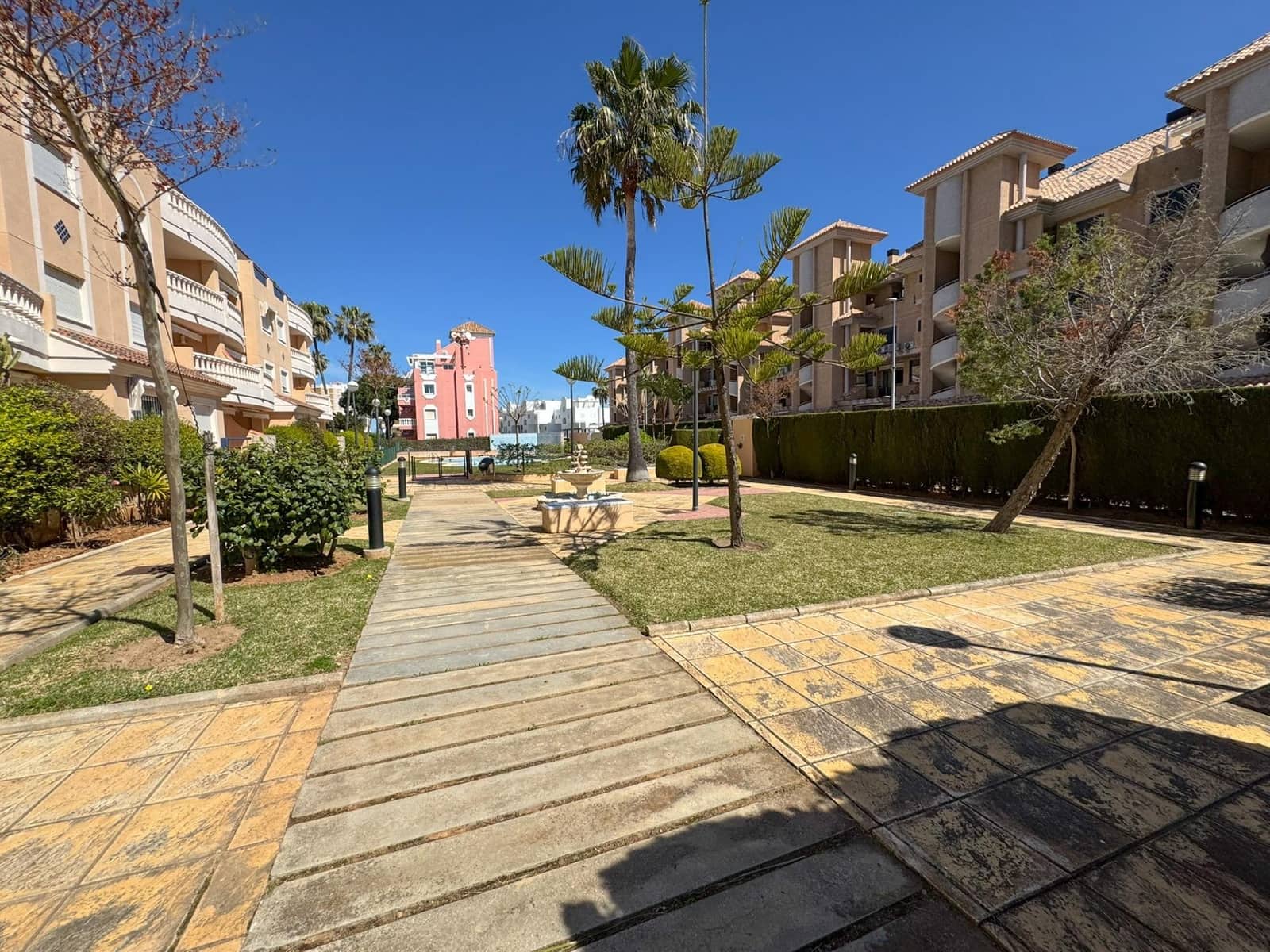 2 bedroom Apartment for sale in Denia - € 310,000 (Ref: 9735583)
