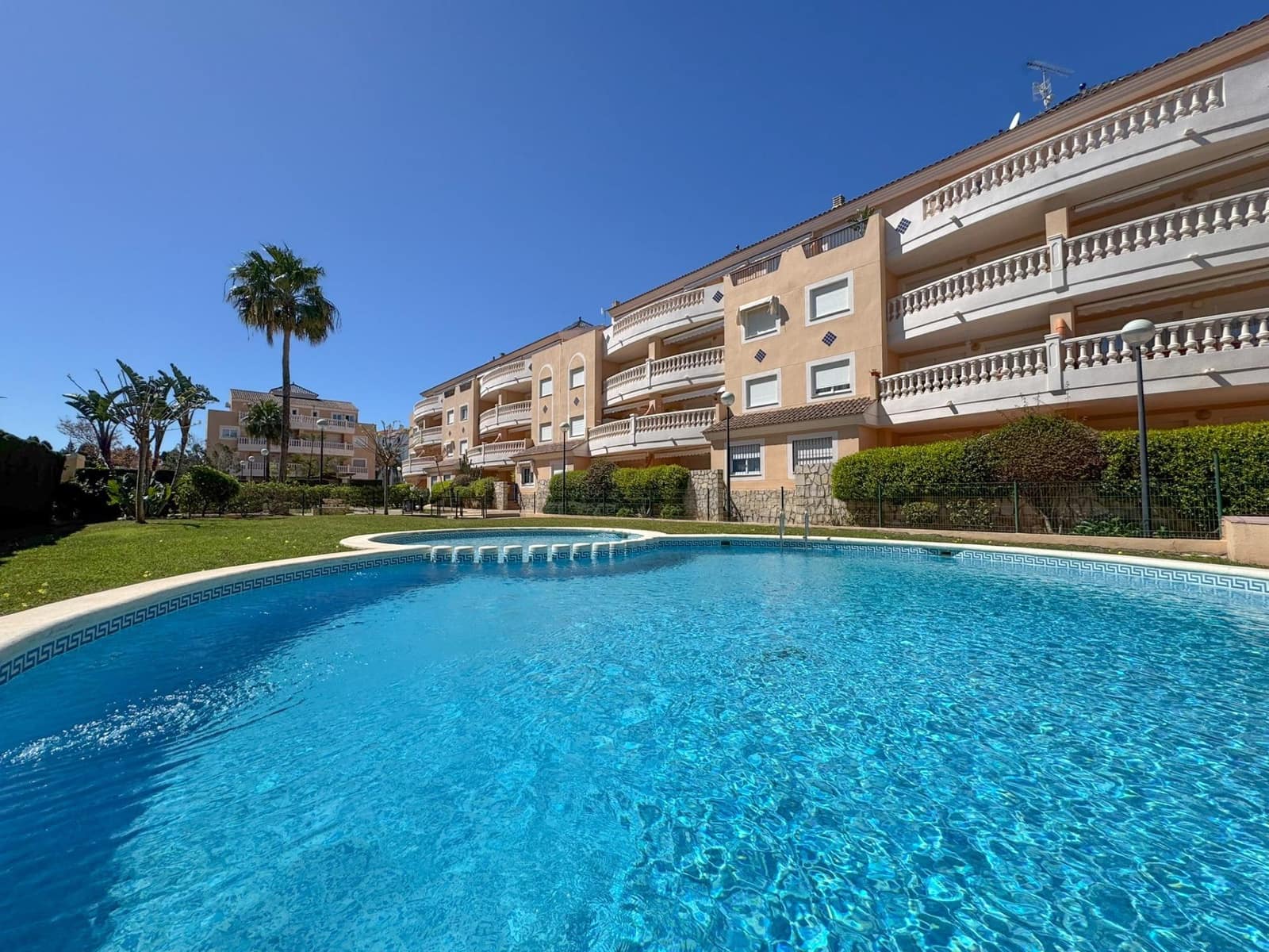 2 bedroom Apartment for sale in Denia - € 310,000 (Ref: 9735583)