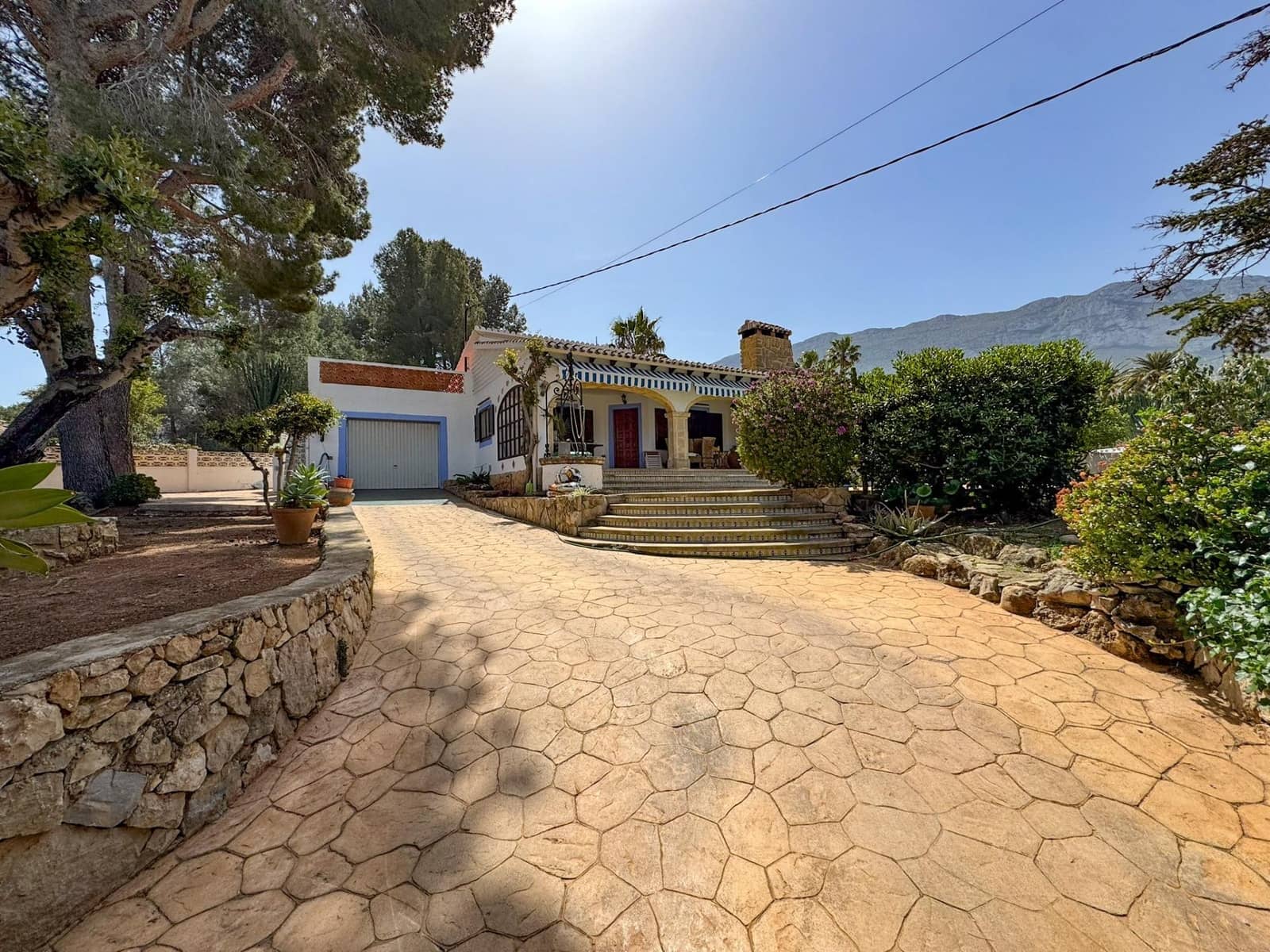 3 slaapkamer Villa te huur in Denia met zwembad garage - € 1.950 (Ref: 9778127)