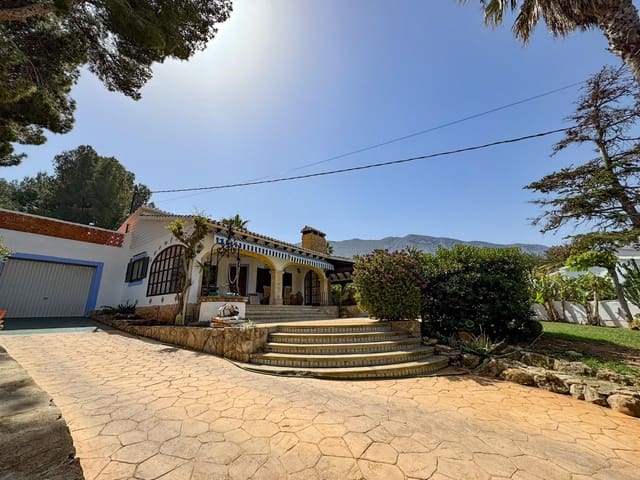 3 slaapkamer Villa te huur in El Montgó, Dénia met zwembad garage - € 1.950 (Ref: 9778127)