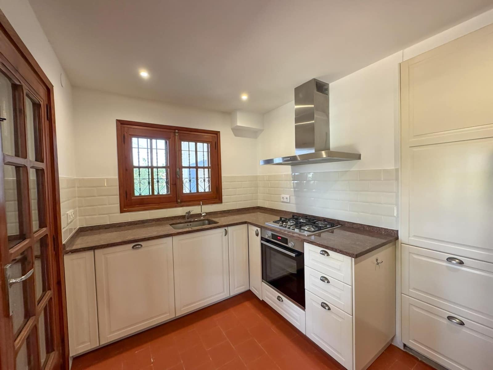 3 slaapkamer Villa te huur in Denia met zwembad garage - € 1.950 (Ref: 9778127)