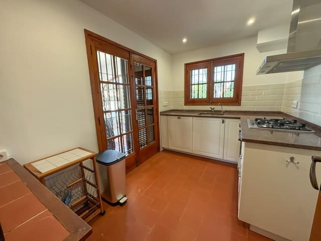 3 slaapkamer Villa te huur in El Montgó, Dénia met zwembad garage - € 1.950 (Ref: 9778127)